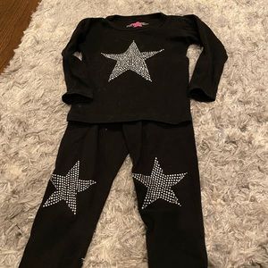 star set Willing to sell separately top is size 12-18mn and pants are 18-24mn